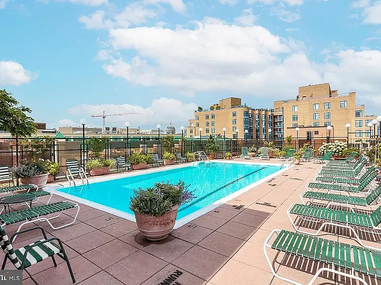 1420 N St NW #1007 — Photo 24