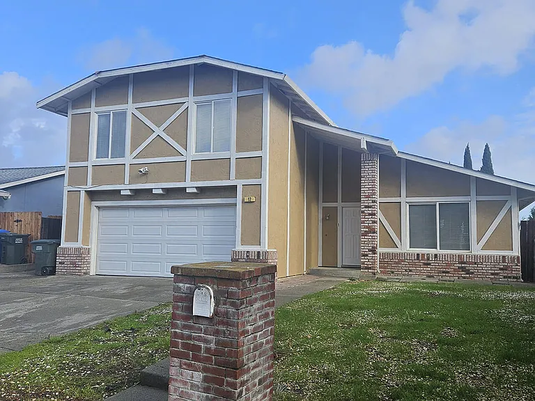 12 Sharon Dr — Photo 12