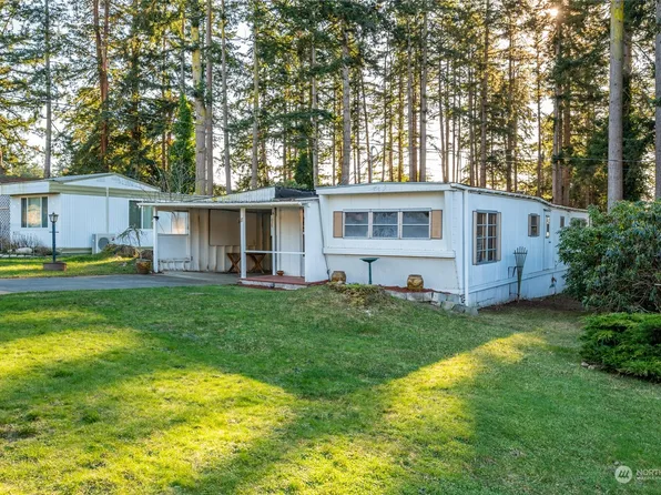 1361 NE Goldie Street #8, Oak Harbor, WA 98277