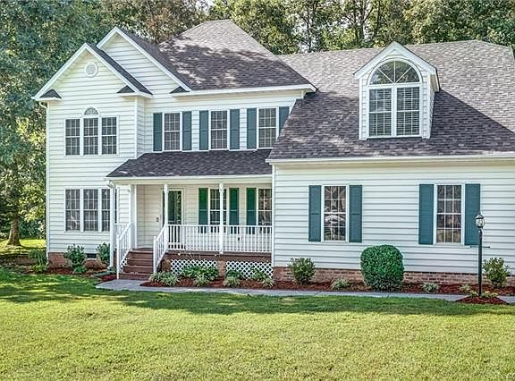 2nd image of 4424 Oxbridge Rd