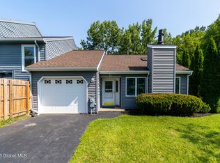 60 Westchester Dr, Clifton Park, NY 12065