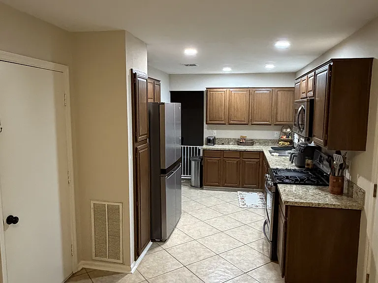 6922 Redwood Falls Dr — Photo 5