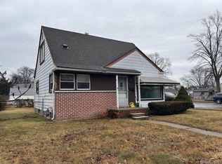 6810 Gilman St, Garden City, MI 48135