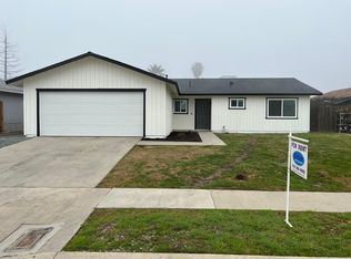 1356 E Cerritos Ave, Tulare, CA 93274