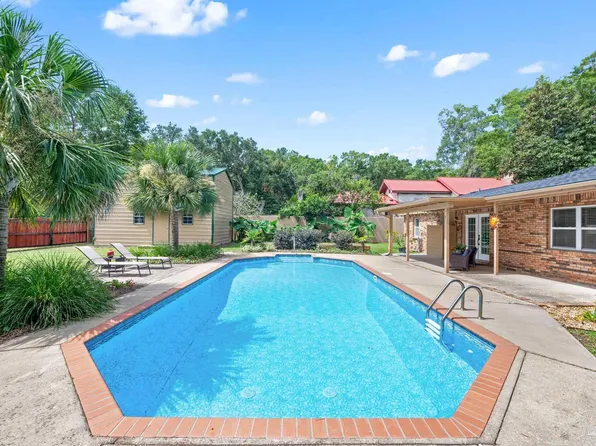 3431 Edinborough Ct, Pensacola, FL 32514