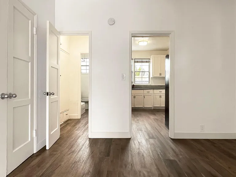 703 Linden Ave #703 — Photo 11