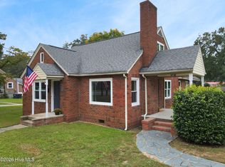 217 E Donaldson Avenue, Raeford, NC 28376