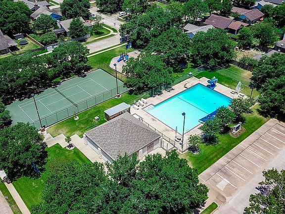 4th image of 3015 Dillon Wood Ct