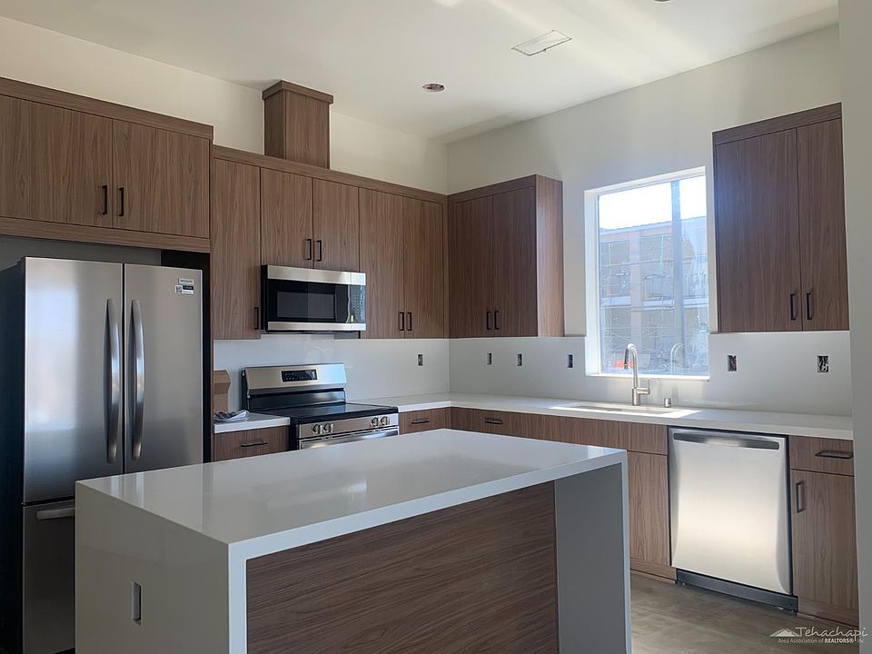 1st image of 210 Pinon St #18