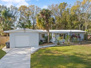 432 Country Club Dr, Oldsmar, FL 34677