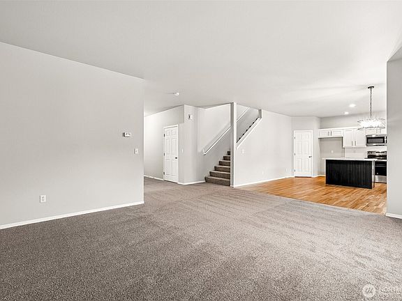 5th image of 11024 181st Avenue Ct E