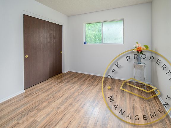 3rd image of 1719 Willow St #B