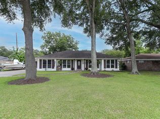 1717 N 31st St, Nederland, TX 77627