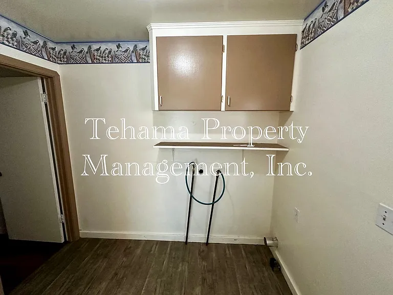 13650 Saint Marys Ave — Photo 14