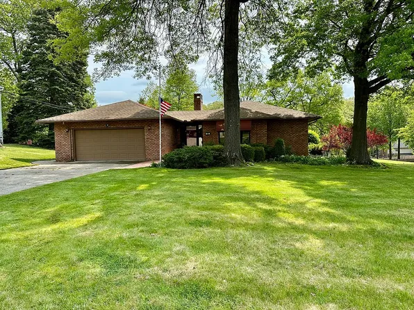 459 Liberty St, Ravenna, OH 44266