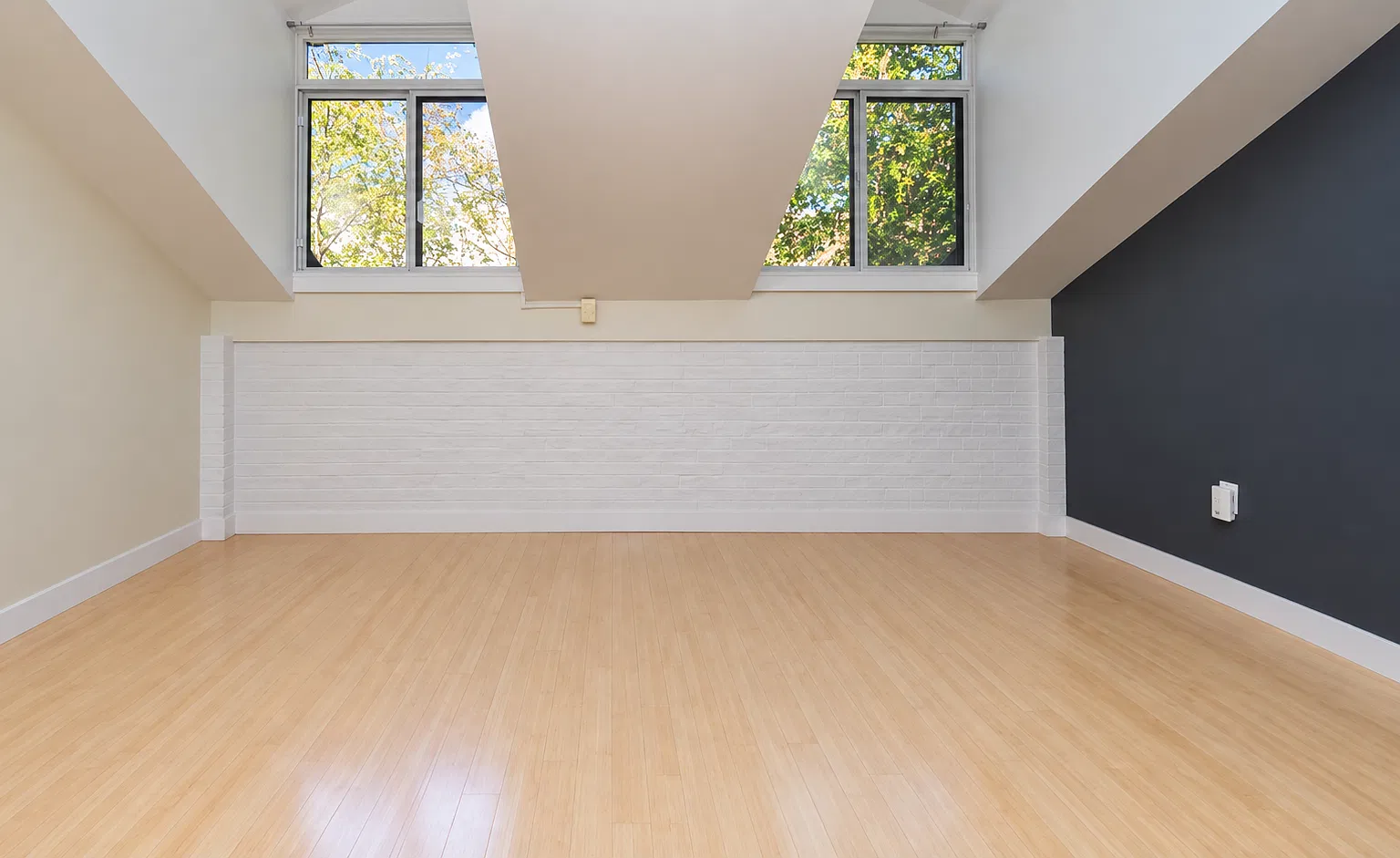 Saint Helens Ave, Toronto — Photo 1