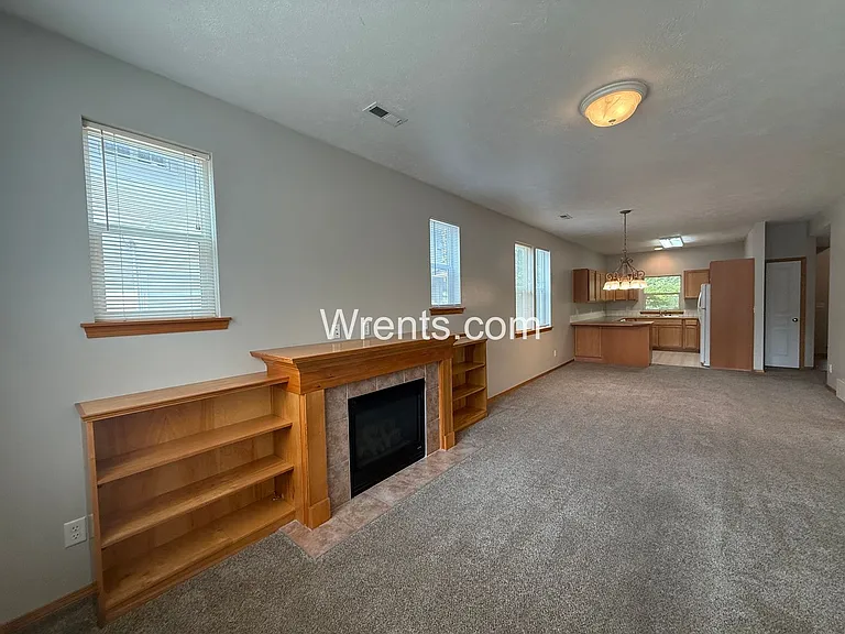 425 W 14th Ave — Photo 8