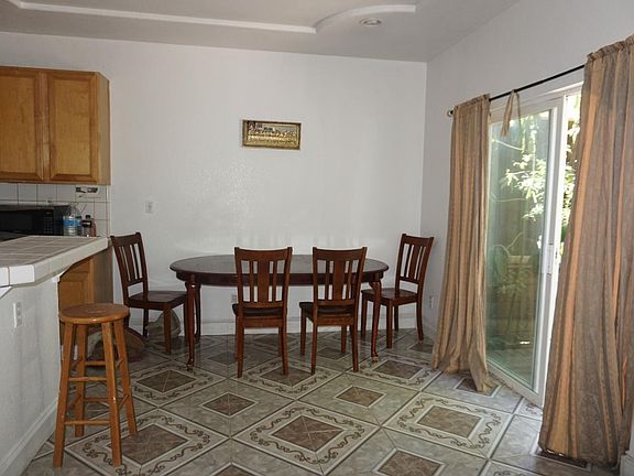 3rd image of 3815 Chambery Ct