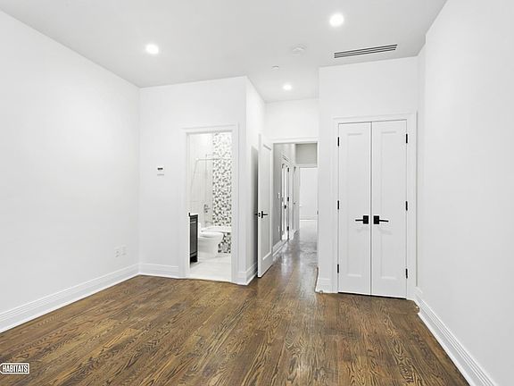 3rd image of 263 W 132nd St