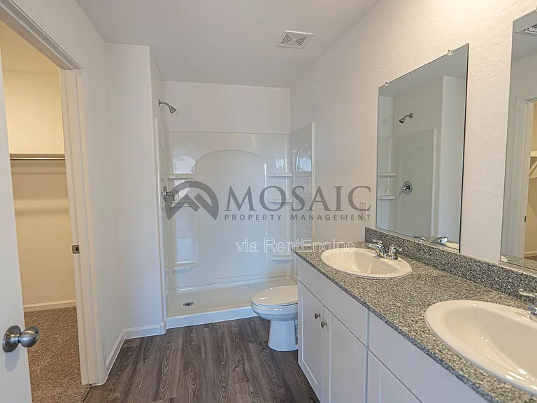 1445 E Jaycie Dr — Photo 8
