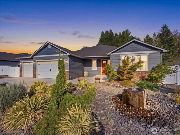 625 S Perry Avenue, East Wenatchee, WA 98802
