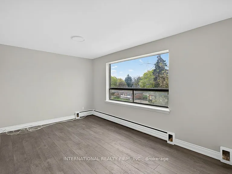 295 Melvin Ave #302 — Photo 16