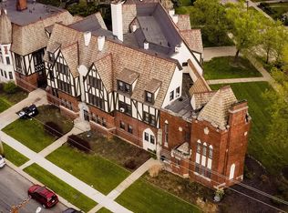 2910 Ludlow Rd, Cleveland, OH 44120