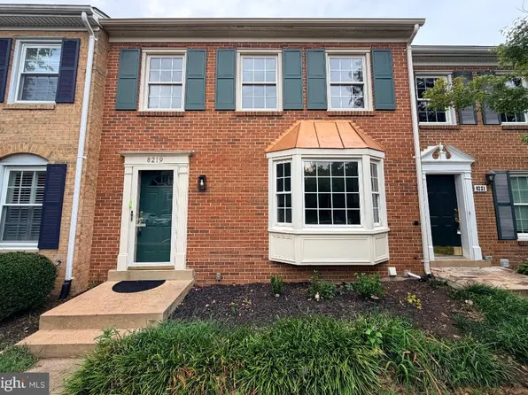 8219 Doctor Craik Ct, Alexandria, VA 22306