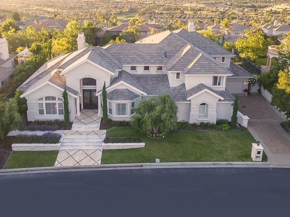 1st image of 5711 La Seyne Pl