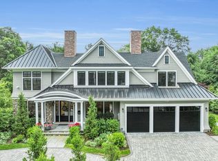 36 Oakridge Rd, Wellesley, MA 02481