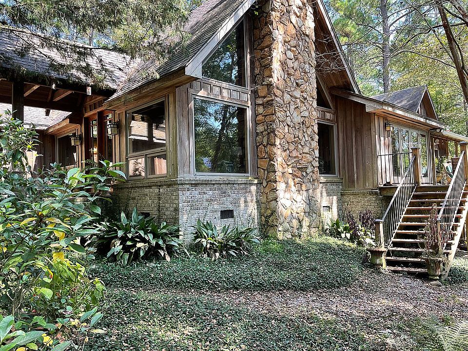 view of house from carport