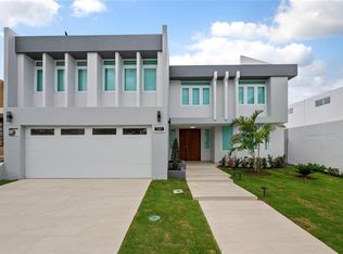 380 Calle Via Versalles, Guaynabo, PR 00969