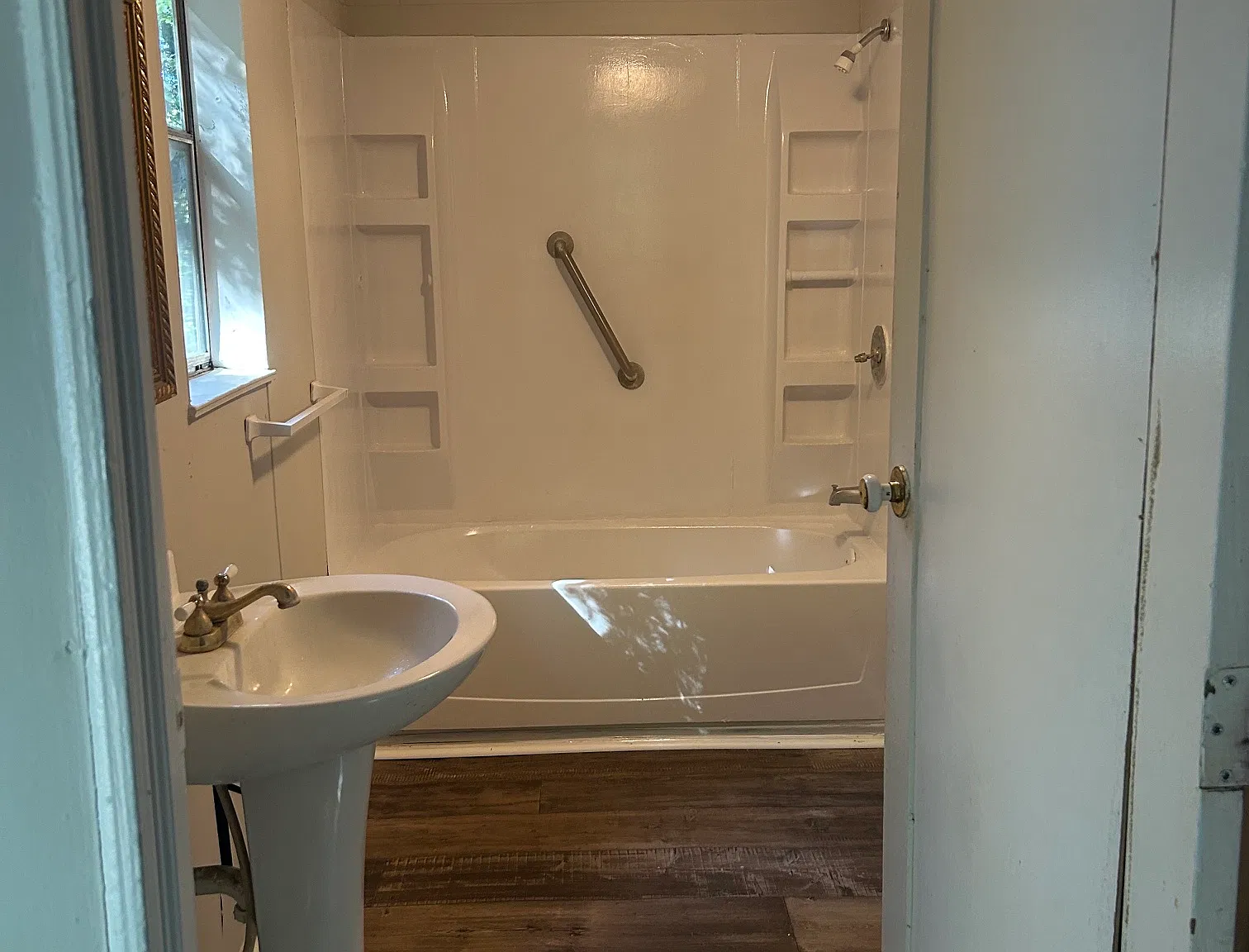 2 bed, 738 sqft, $900 — Photo 2