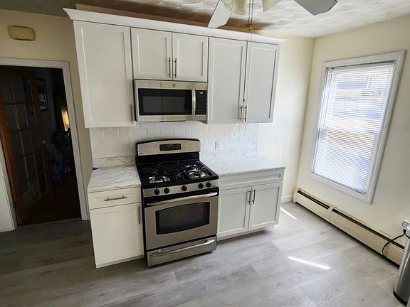 4th image of 50 Dunnell Ave Floor 1