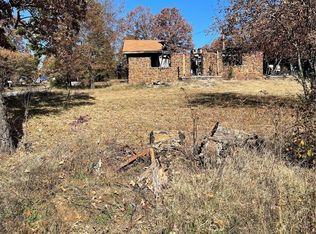 1 Mockingbird Dr, Eufaula, OK 74432