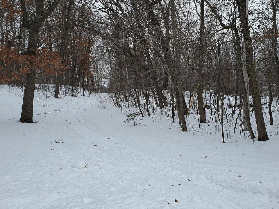 1st image of Francis Lake Dr NW
