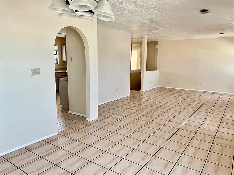 472 Copper Dr NE — Photo 11
