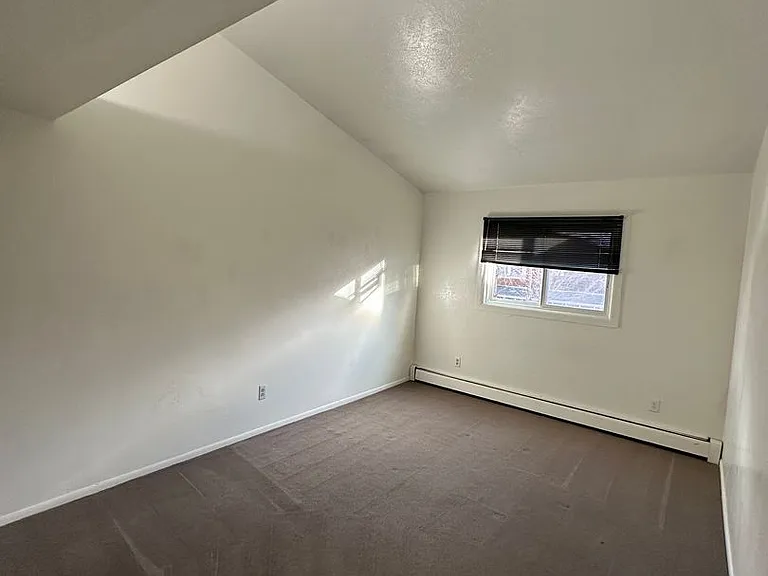 1260 Kalmia Ave — Photo 16