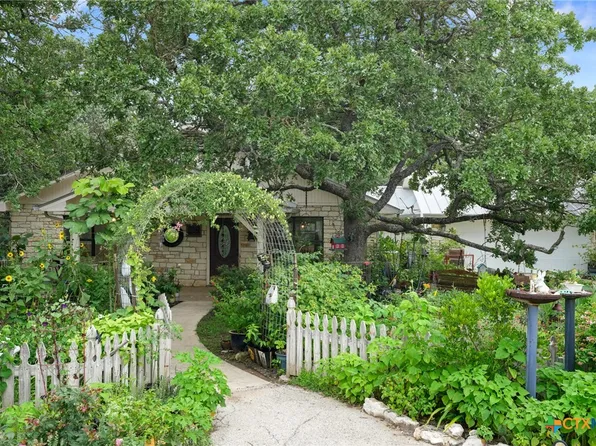 3413 Fm 1185, Lockhart, TX 78644