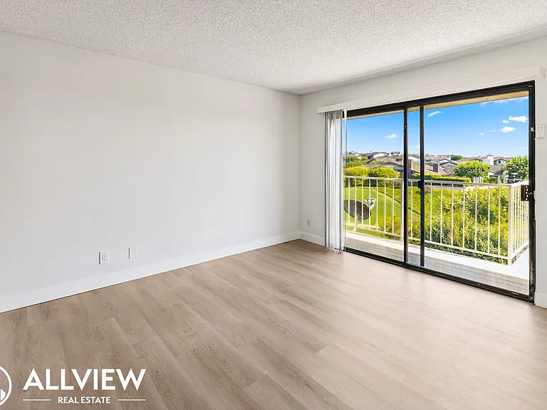 29 Skysail Dr — Photo 6