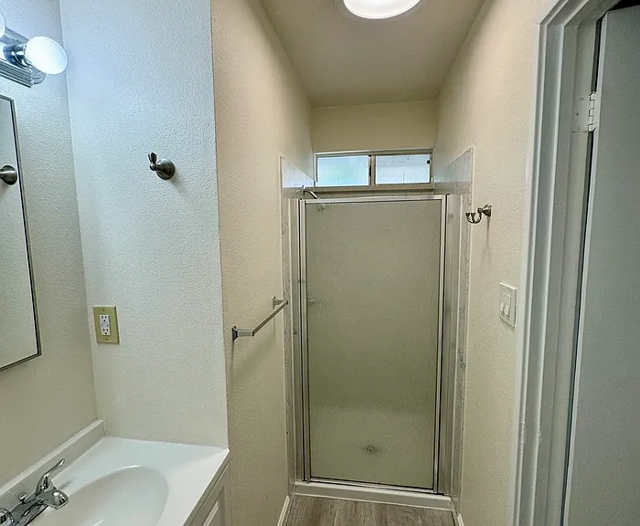 5322 Castle St — Photo 18