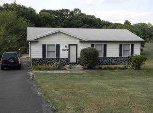 3884 Pitzer Rd, Roanoke, VA 24014