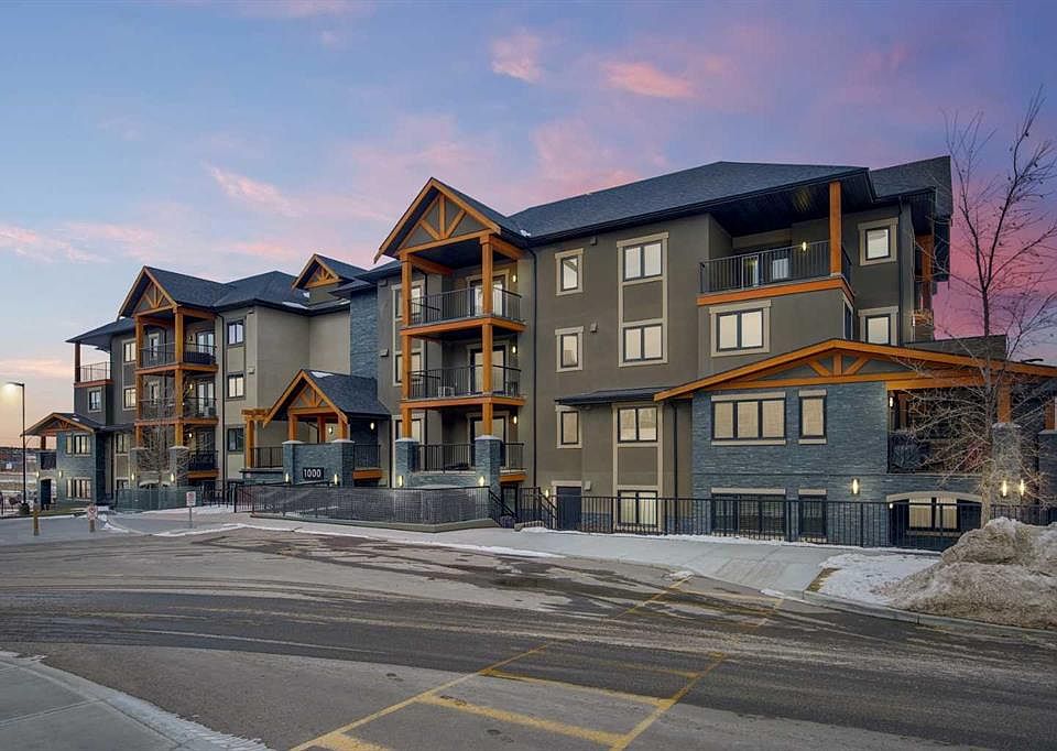 1st image of 402 SW Kincora Glen Rd NW #1201