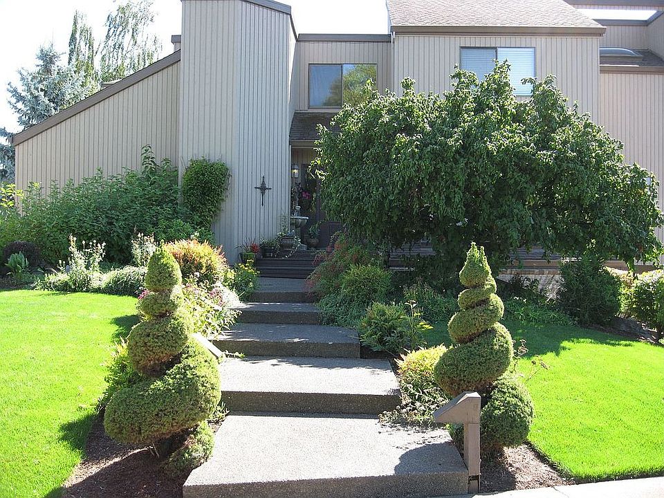 Front of house.