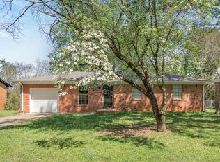 2622 Thornhill Rd NW, Huntsville, AL 35810