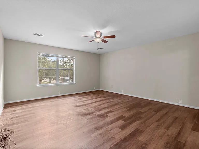 511 Cypresswood Knl — Photo 14