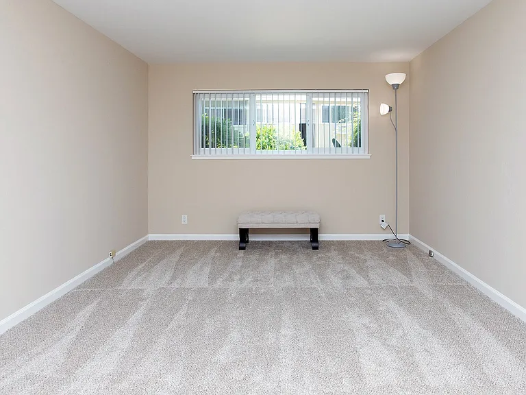 666 S El Monte Ave — Photo 15