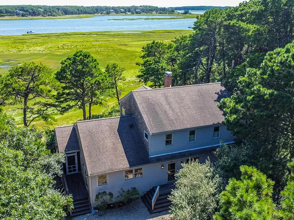 36 Wigwam Street, Wellfleet, MA 02667