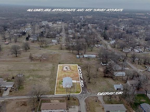 4th image of 604 E Vogt Rd