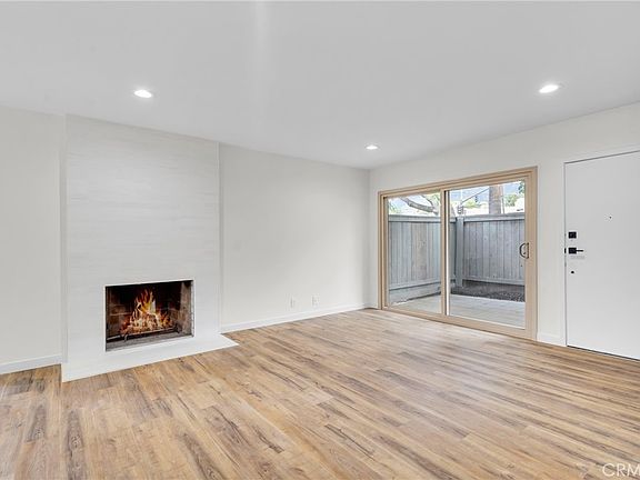 5th image of 704 W Sierra Madre Blvd Unit 14